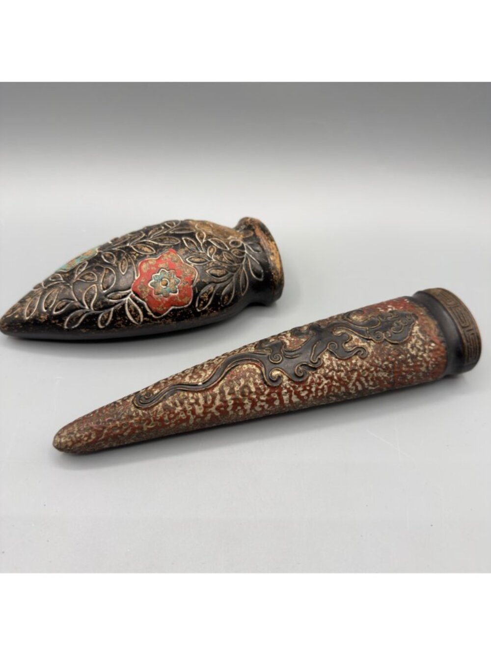 2 Vintage Tokanabe Japanese Pottery Wall Pocket Vase Black Dragon Floral Pair - Picture 2 of 8
